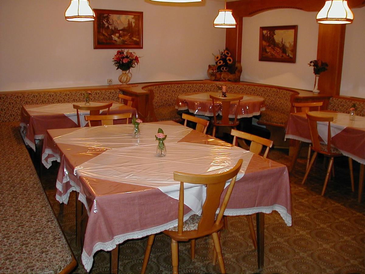 Pension Jaeger Trins Exterior foto